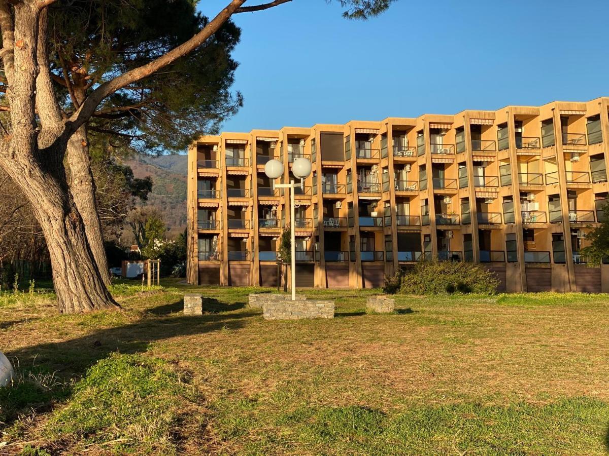 Residence Santa Lucia, Studio Avec Piscine , Vue Mer Et Pied Dans L'Eau , Moriani-Plage Экстерьер фото